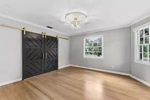 1585 South Dr, Sarasota, FL 34239 - Photo 13