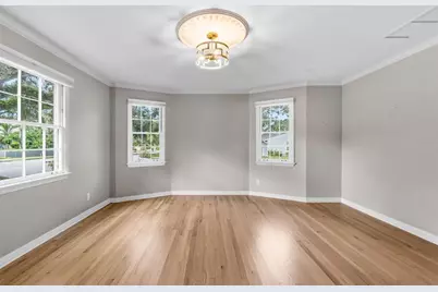 1585 South Drive, Sarasota, FL 34239 - Photo 11