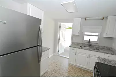 4817 Northwood Avenue, Sarasota, FL 34231 - Photo 9