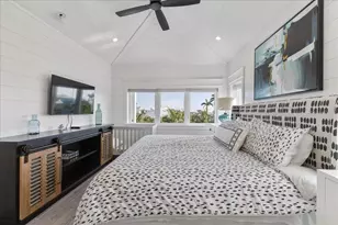 239 S Harbor Dr, Holmes Beach, FL 34217 - Photo 15