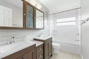 802 Embassy Rd, Largo, FL 33771 - Photo 5