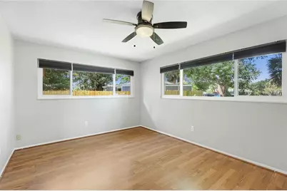 802 Embassy Road, Largo, FL 33771 - Photo 9
