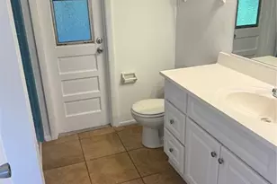 3412 Spainwood Dr, Sarasota, FL 34232 - Photo 9