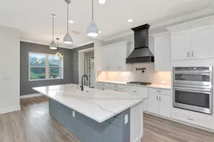 6233 Rivo Lks Blvd, Sarasota, FL 34241 - Photo 11