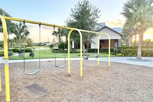 9079 Royal River Cir, Parrish, FL 34219 - Photo 27