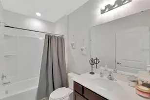 9079 Royal River Cir, Parrish, FL 34219 - Photo 13