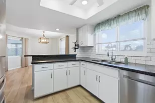 3160 Night Heron Ln, Venice, FL 34293 - Photo 15