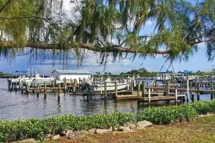 60 Braden Castle Dr, Bradenton, FL 34208 - Photo 3