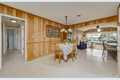 133 Holly Avenue, Sarasota, FL 34243 - Photo 13