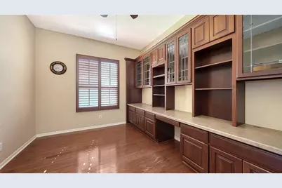 5308 52nd Avenue W, Bradenton, FL 34210 - Photo 5