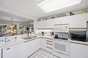 5627 Ashton Way, Sarasota, FL 34231 - Photo 11