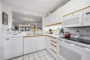 5627 Ashton Way, Sarasota, FL 34231 - Photo 9