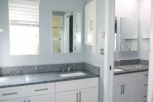 5726 Timberlake Dr, Sarasota, FL 34243 - Photo 15