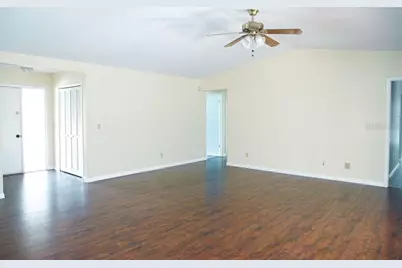 5726 Timber Lake Drive, Sarasota, FL 34243 - Photo 7