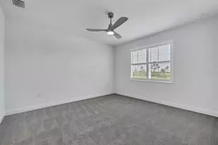 8177 Sternway Rd, Sarasota, FL 34240 - Photo 15