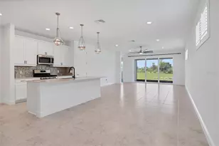 8177 Sternway Rd, Sarasota, FL 34240 - Photo 9