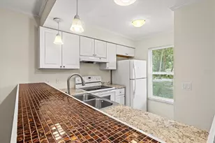 4631 Summerwind Dr, Sarasota, FL 34234 - Photo 3