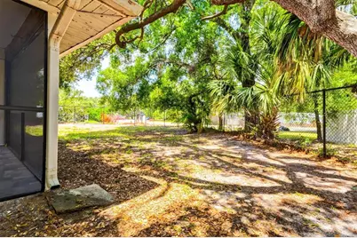 4631 Summerwind Drive #16, Sarasota, FL 34234 - Photo 31