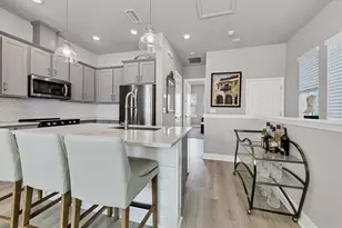 2313 Lindstrom St, Sarasota, FL 34237 - Photo 15