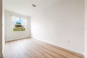 3768 Parkridge Cir, Sarasota, FL 34243 - Photo 13