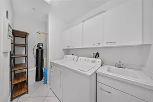 1233 N Gulfstream Ave, Sarasota, FL 34236 - Photo 27