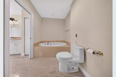 1233 N Gulfstream Avenue #401, Sarasota, FL 34236 - Photo 21