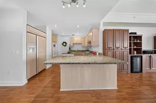 1233 N Gulfstream Ave, Sarasota, FL 34236 - Photo 13