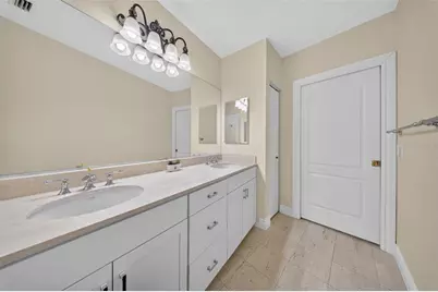 1233 N Gulfstream Avenue #401, Sarasota, FL 34236 - Photo 19