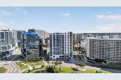 1233 N Gulfstream Avenue #401, Sarasota, FL 34236 - Photo 1