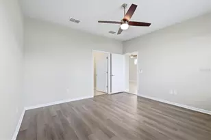 8610 Backshore Ln, Parrish, FL 34219 - Photo 17