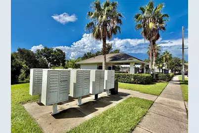 9912 Ashburn Lake Drive, Tampa, FL 33610 - Photo 17