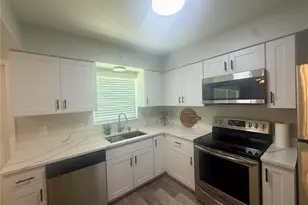 8350 Burgundy Dr N, Pinellas Park, FL 33781 - Photo 5