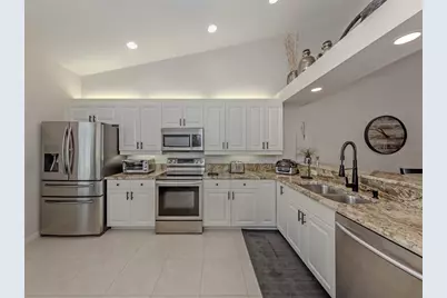 107 Woodbridge Drive #202, Venice, FL 34293 - Photo 5