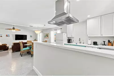 2060 6th Street, Sarasota, FL 34237 - Photo 3