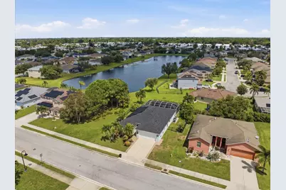 305 65th Avenue E, Bradenton, FL 34203 - Photo 3