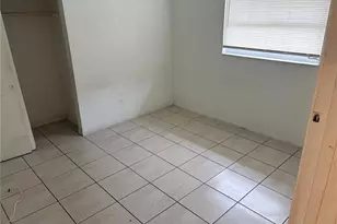 2204 54th Ave Dr W, Bradenton, FL 34207 - Photo 15