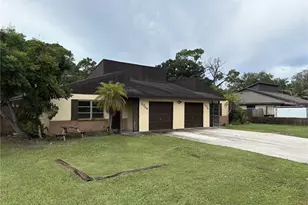2204 54th Ave Dr W, Bradenton, FL 34207 - Photo 3