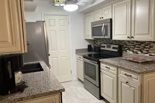 6114 43rd St W, Bradenton, FL 34210 - Photo 9