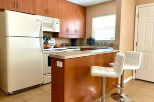 2050 Arlington St, Sarasota, FL 34239 - Photo 3