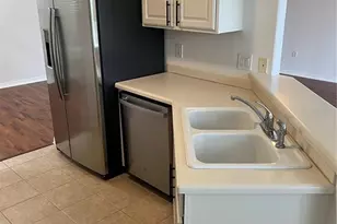 7046 Prosperity Cir, Sarasota, FL 34238 - Photo 5
