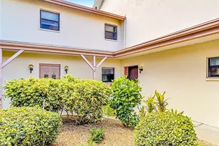 1759 Lake Pl, Venice, FL 34293 - Photo 17