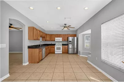 4007 34th Street E, Bradenton, FL 34208 - Photo 9