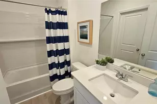 19904 Madera Cir, Venice, FL 34293 - Photo 5