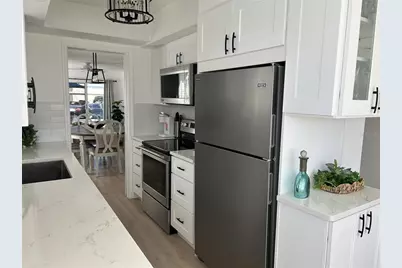 3808 Gulf Of Mexico Drive #E111, Longboat Key, FL 34228 - Photo 9