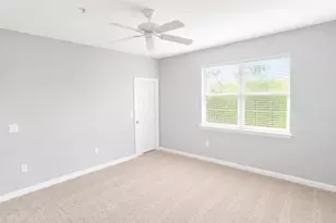 7915 Moonstone Dr, Sarasota, FL 34233 - Photo 19
