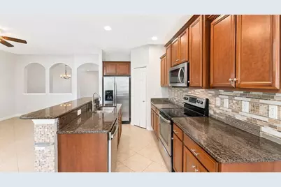 7915 Moonstone Drive #26-105, Sarasota, FL 34233 - Photo 9