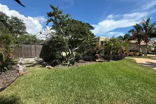 5541 Cape Aqua Dr, Sarasota, FL 34242 - Photo 11