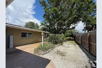 5541 Cape Aqua Drive, Sarasota, FL 34242 - Photo 19