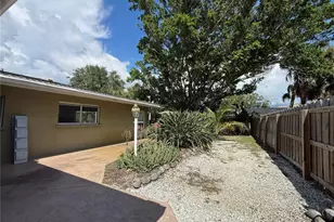 5541 Cape Aqua Dr, Sarasota, FL 34242 - Photo 19