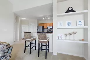 8325 38th St Cir E, Sarasota, FL 34243 - Photo 13